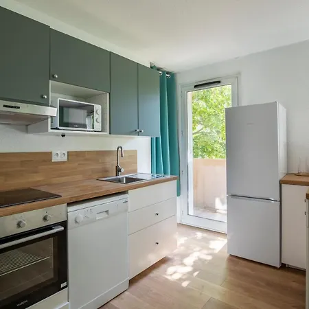 T4 Climatise Au Pied Des Rempart Avec Parking Apartment Avignon Exterior photo