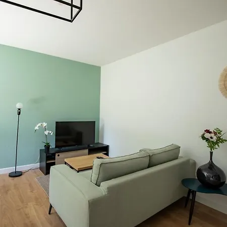 T4 Climatise Au Pied Des Rempart Avec Parking Apartment Avignon Exterior photo