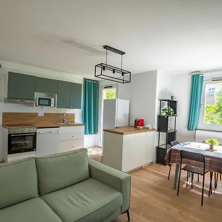 T4 Climatise Au Pied Des Rempart Avec Parking Apartment Avignon Exterior photo